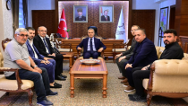 KOZTEB YÖNETİMİNDEN VALİ HÜSEYİN KÖK’E HAYIRLI OLSUN ZİYARETİ