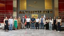 NEVÜ Bilim Kafe'de Farklı Disiplinlerden Uzmanlar Gençlerle Buluştu